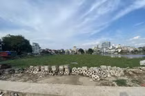 "Mặc áo" mới cho ao hồ Thủ đô: Gian nan 'cuộc chiến' giành không gian