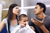 Chồng cay nghiệt với con