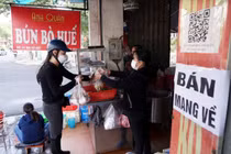 Hà Nội: Người dân thích ứng nhanh với quy định mới khi khu vực đổi màu cấp độ dịch