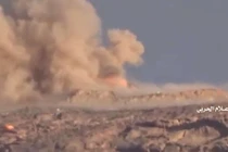 Yemen: Houthi phá hủy hàng loạt xe cơ giới của Liên minh quân sự vùng Vịnh