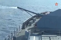 Không quân – Hải quân Nga diễn tập trên biển Địa Trung Hải cảnh báo Mỹ