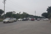 Lý do hàng trăm tài xế phải quay đầu xe khi đến đoạn giao cao tốc ở Ninh Bình