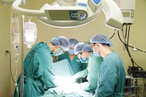 Cắt khối u xơ thần kinh ngực nặng 10kg