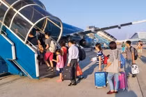 Giá vé máy bay tăng vọt dịp nghỉ lễ 30/4-1/5