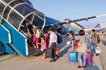 Giá vé máy bay tăng vọt dịp nghỉ lễ 30/4-1/5