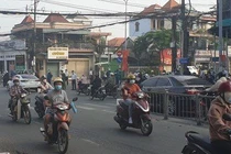 Bình Dương: Rò khí ở cơ sở nước đá hàng trăm người dân phải sơ tán khẩn cấp