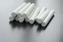 Phấn trắng chống ẩm mốc cho quần áo