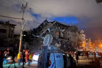 Ngừng bắn, các bên đều tuyên bố chiến thắng, Mỹ hứa hỗ trợ người Palestine, nhưng bán vũ khí cho Israel 