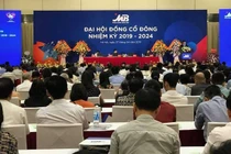 Thế chấp nhiều, vay nợ ít, bất ngờ số lãi bán niên 2019 của MB Bank