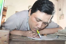 Viết cuộc đời bằng… miệng