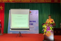 Hà Nội: Giáo dục pháp luật an toàn giao thông cho hơn 400 người dân xã Phù Đổng