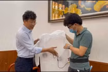 Sáng chế giảm nóng cho nhân viên y tế chống dịch Covid-19