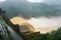 Đề nghị thủy điện hỗ trợ khắc phục thiệt hại do xả lũ