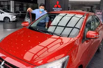 Giảm giá kịch sàn, đại lý ô tô vẫn lo ế hàng trước tháng Ngâu