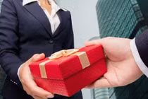 Không dùng ngân sách chúc Tết, tặng quà lãnh đạo