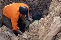 Xác minh thông tin tìm thấy người đàn ông dưới 2 m đất tại Hà Nội