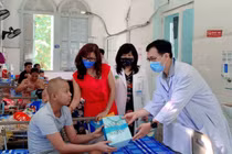  Báo KH&ĐS sôi động các hoạt động vì cộng đồng cuối năm