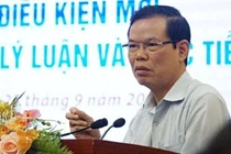 Vợ ông Triệu Tài Vinh bị kỷ luật khiển trách 