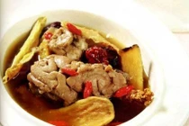 Não hầm kỷ tử chữa chứng hay quên