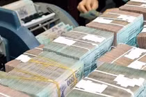 Vốn chảy ào ào vào bất động sản: Nghi có "tiền bẩn", cần kiểm soát rửa tiền