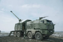 Mỹ thử nghiệm thành công pháo tự hành NORA B-52 của Serbia