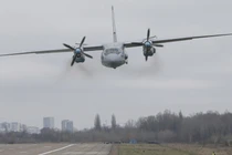 Máy bay chở khách Nga lao xuống biển