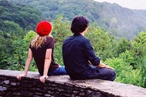 Đau khổ vì chồng có bạn gái thân