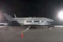 Tàu con thoi siêu bí mật X-37B Mỹ bị phát hiện và chụp ảnh