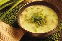 Đậu xanh giúp giải nhiệt nắng nóng