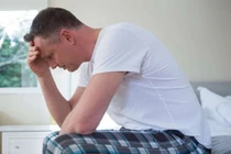 Dương vật tự cương mỗi sáng