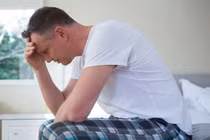 Dương vật tự cương mỗi sáng