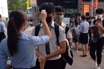 Tính tới tình huống xấu nhất là bỏ thi, xét công nhận tốt nghiệp