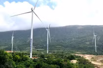 Nhiều trụ điện gió đang chờ... giá sau khi giá FIT hết hạn.