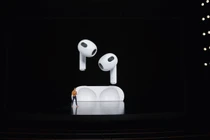 Aple công bố Airpods thế hệ thứ ba