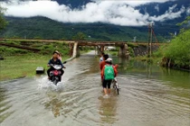 Bộ GD&ĐT yêu cầu đảm bảo an toàn cho học sinh trong cơn bão số 5