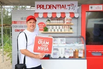 Prudential tiếp tục xây dựng một cộng đồng không rác thải nhựa