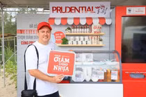 Prudential tiếp tục xây dựng một cộng đồng không rác thải nhựa