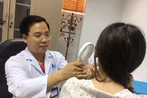 Biến chứng vì đắp lá chữa sùi mào gà