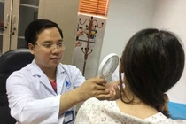 Biến chứng vì đắp lá chữa sùi mào gà