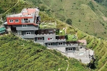 Chủ tịch Mèo Vạc 'không ngờ' chủ nhà nghỉ Panorama xây tới 7 tầng