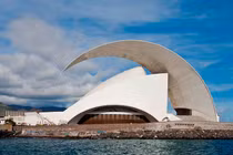 Kiến trúc Hậu hiện đại tiêu biểu