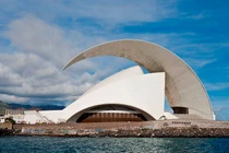 Kiến trúc Hậu hiện đại tiêu biểu