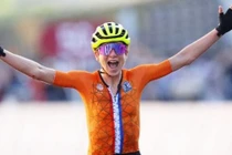 Tình huống dở khóc dở cười vì ăn mừng nhầm… huy chương vàng Olympic