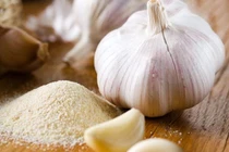  Bột tỏi ức chế mạnh các tác nhân gây hại cho thực phẩm