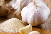 Bột tỏi ức chế mạnh các tác nhân gây hại cho thực phẩm