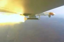 Video: máy bay không người lái Nga “Orion” phóng tên lửa chống tăng diệt mục tiêu ở Crimea