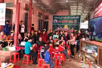 Không khí cổ vũ ở quê thủ môn U23 Việt Nam như hội