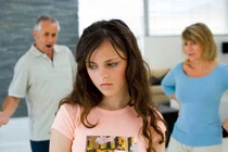 Không muốn sống với bố mẹ chồng