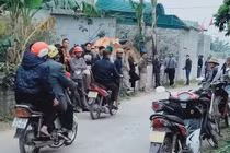 Hai bố con chết cháy trong phòng tắm
