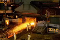 Giá thép tăng, nhiều công ty xây dựng có nguy cơ phá sản